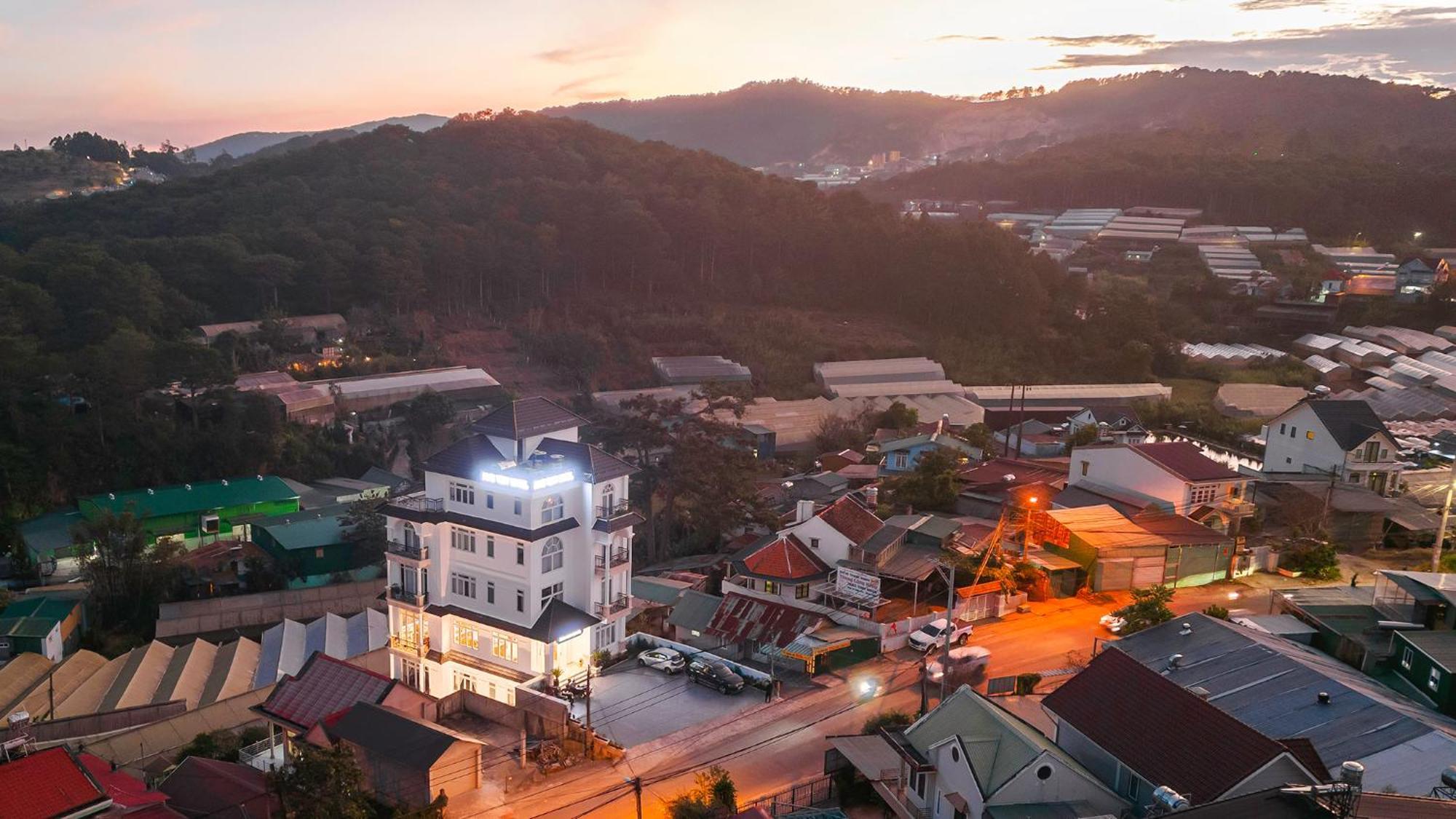 Pine View Hotel Dalat Экстерьер фото